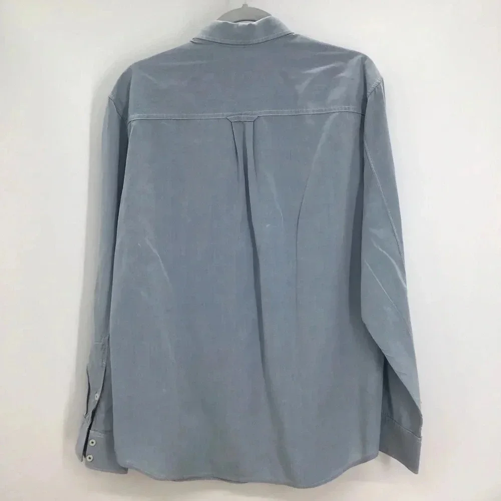 Tommy Bahama Jeans Men’s Island Modern Fit Lightweight Chambray Shirt